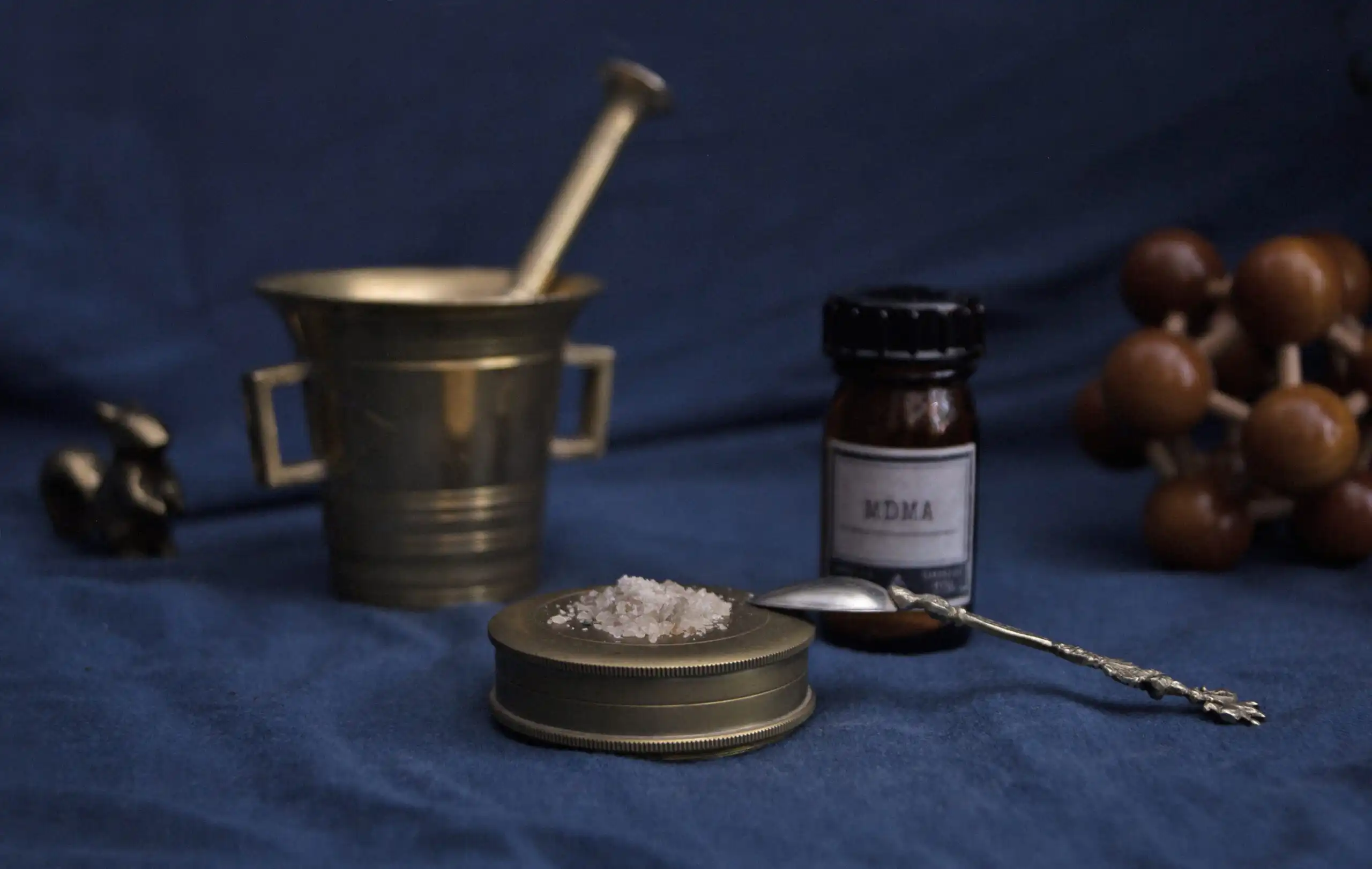 VA lance une nouvelle étude sur la MDMA pour traiter les vétérans souffrant du SSPT et de troubles liés à la consommation d'alcool